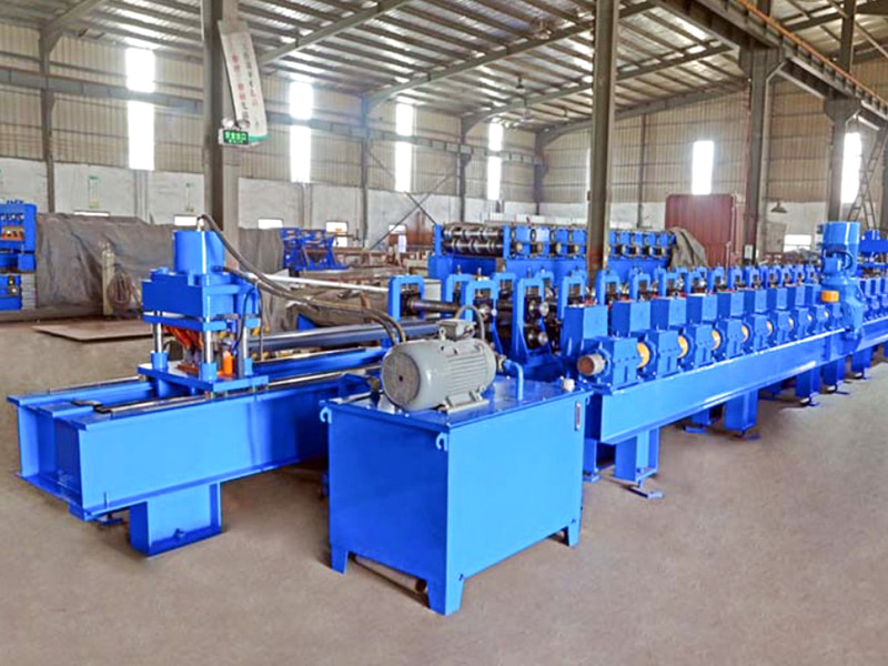 Snelwegvangrailrolvormmachines