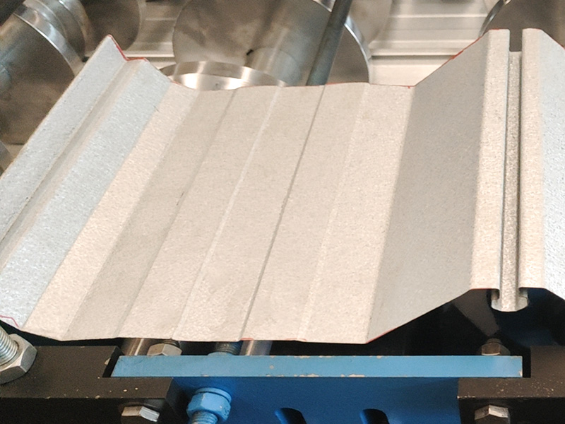 YX25-820 Eenvoudig te installeren PV-tegelrolvormmachine
