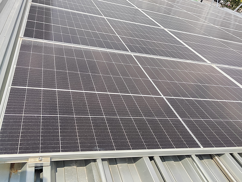 YX25-820 Eenvoudig te installeren PV-tegelrolvormmachine