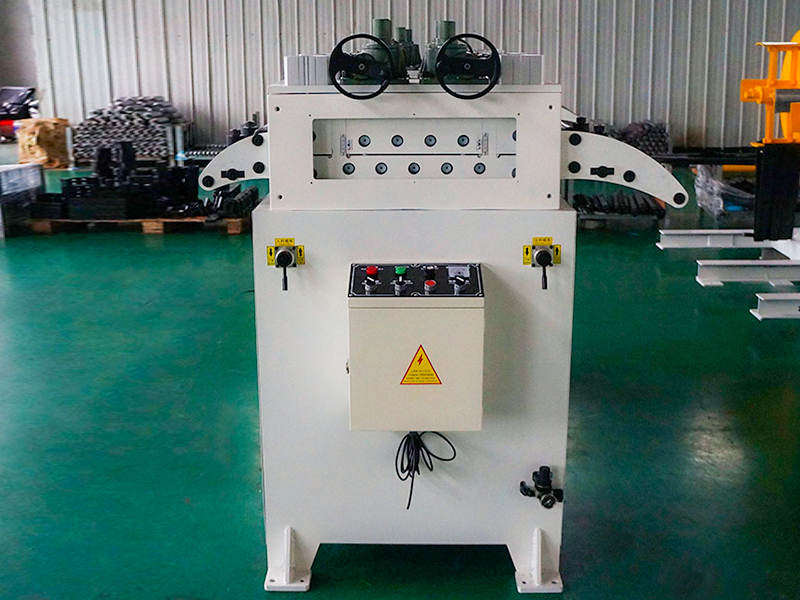 Nivelleringsmachines voor stalen rollen